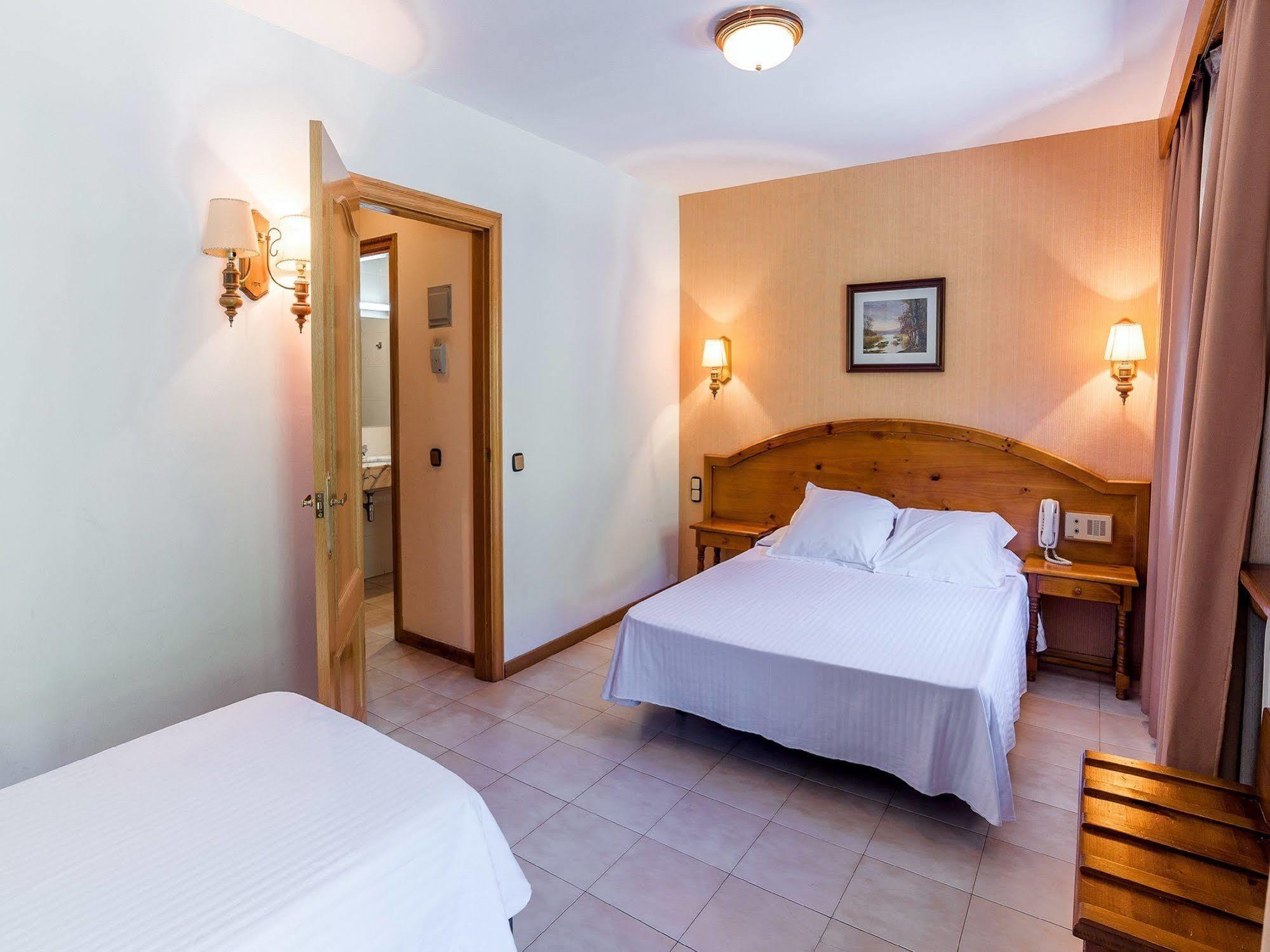 Hotel Sant Miquel Andora  Zewnętrze zdjęcie